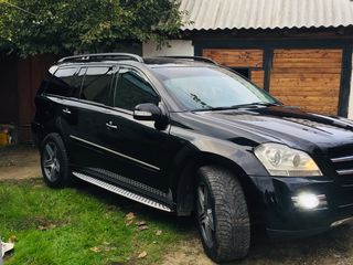 Mercedes GL Class foto 1