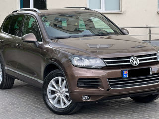 Volkswagen Touareg foto 1