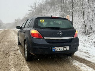 Opel Astra foto 2