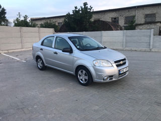 Chevrolet Aveo foto 2