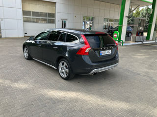 Volvo V60 foto 8