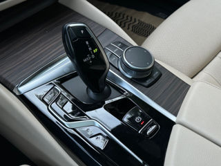 BMW 5 Series foto 16