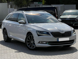 Skoda Superb foto 4