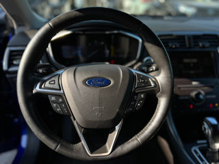 Ford Fusion foto 11