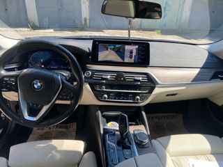 BMW 5 Series foto 4