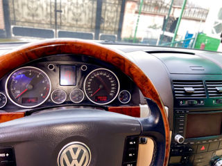 Volkswagen Touareg foto 7