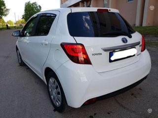 Toyota Yaris foto 3