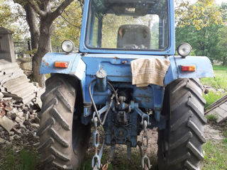 Tractor mtz-80, stare foarte bună.. pornește de la chee. foto 3