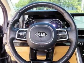 KIA Carnival foto 7