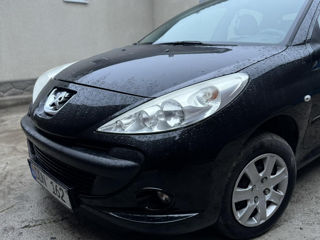 Peugeot 206 foto 2