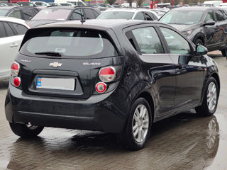 Chevrolet Aveo foto 3