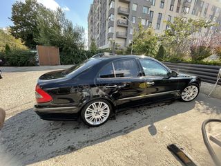 Mercedes E Class foto 10