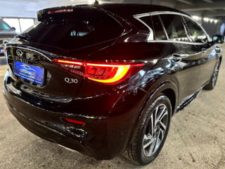 Infiniti QX30 foto 15