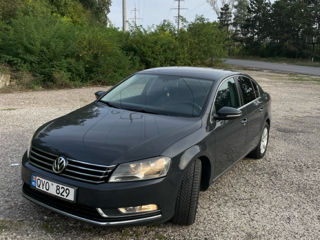 Volkswagen Passat foto 3