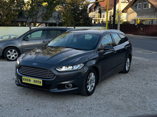 Ford Mondeo foto 4