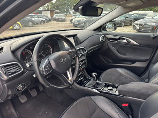 Infiniti Q30 foto 8