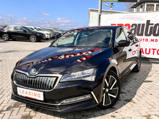 Skoda Superb foto 1