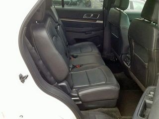 Ford Explorer foto 8