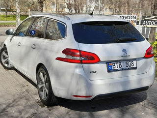 Peugeot 308 foto 2