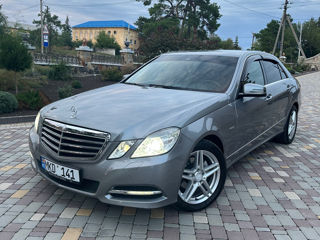 Mercedes E-Class foto 3