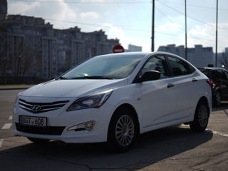 Hyundai Accent foto 1