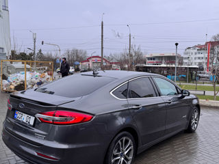 Ford Fusion foto 3