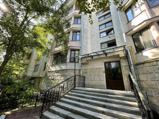 Apartament cu 3 camere, 126 m², Buiucani, Chișinău foto 16