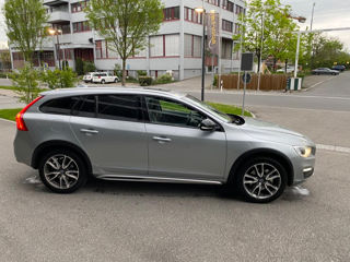 Volvo V60 Cross Country foto 4