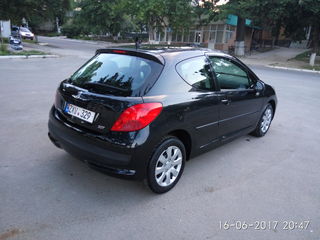 Peugeot 207 foto 4