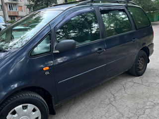 Volkswagen Sharan foto 2