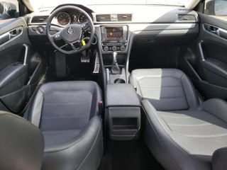 Volkswagen Passat foto 8