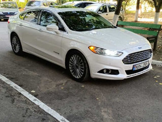 Ford Fusion foto 2