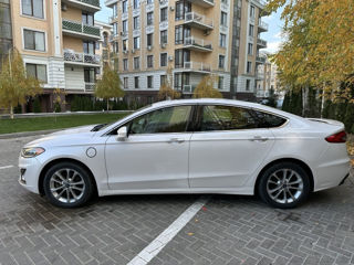 Ford Fusion foto 8