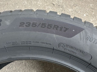 235/55 R17 Bridgestone foto 4