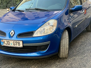 Renault Clio foto 3