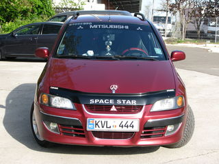 Mitsubishi Space Star foto 1