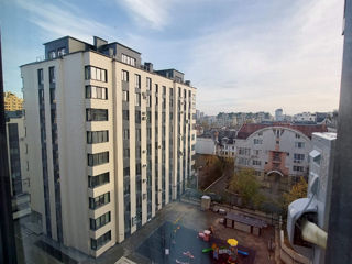 Apartament cu 2 camere, 81 m², Centru, Chișinău