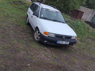 Opel Astra foto 2