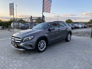 Mercedes GLA foto 1