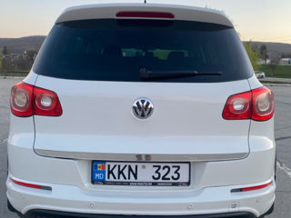 Volkswagen Tiguan foto 2