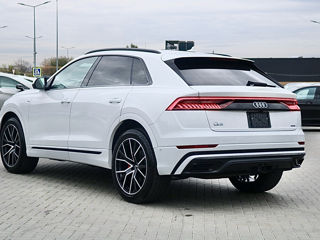 Audi Q8 foto 6