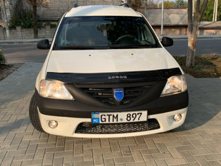 Dacia Logan foto 2