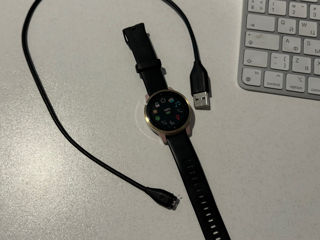 Vând ceas inteligent Garmin Vivoactive 4S (culoare roz cu auriu) foto 2