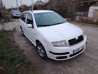 Skoda Fabia foto 3