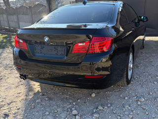 BMW 5 Series foto 5