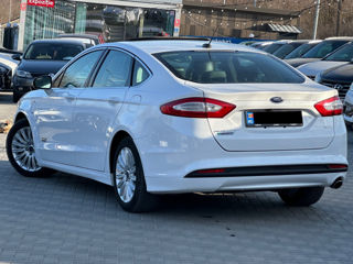 Ford Fusion foto 3