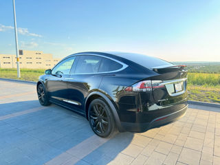 Tesla Model X foto 5