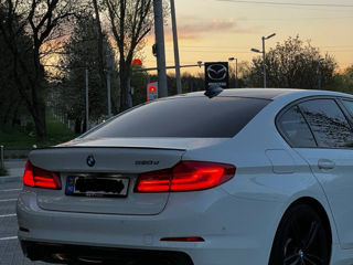 BMW 5 Series foto 9