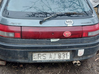 Mazda 323 foto 3