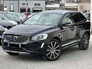 Volvo XC60 фото 1